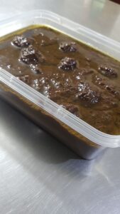 خورشت فسنجان با مرغ تکه ای