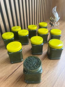 دلال ماست و میوه بدون سیر